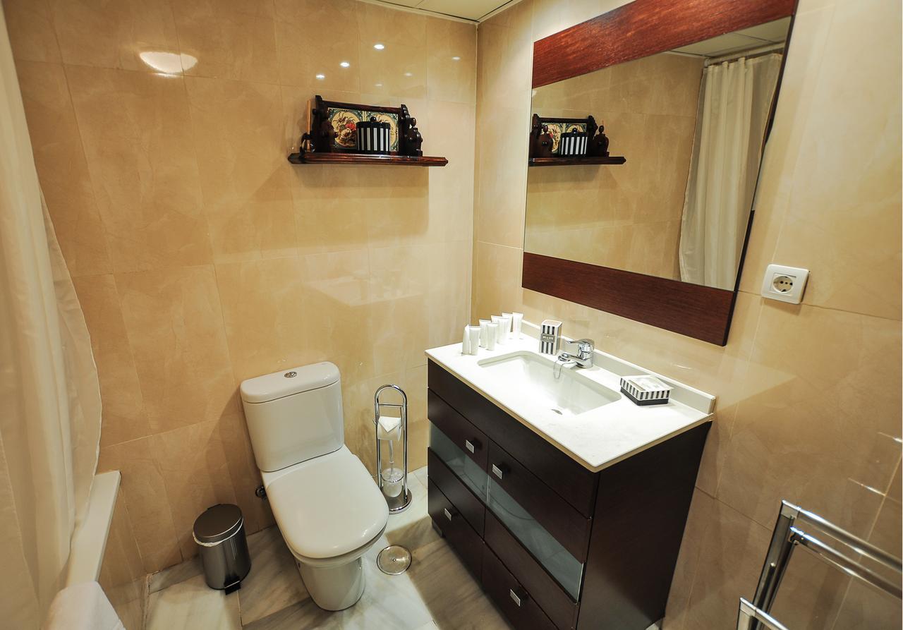 Apartmán Acogedor Apartamento Junto A Calle Larios By Renthas Màlaga Exteriér fotografie